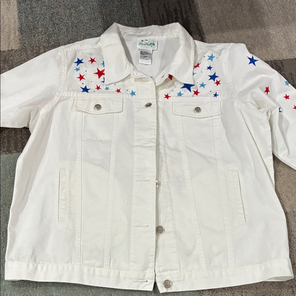 White Star-Embroidered Women's Jean Jacket